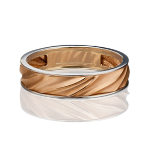 Обручальное кольцо из комбинированного золота с алмазной гранью