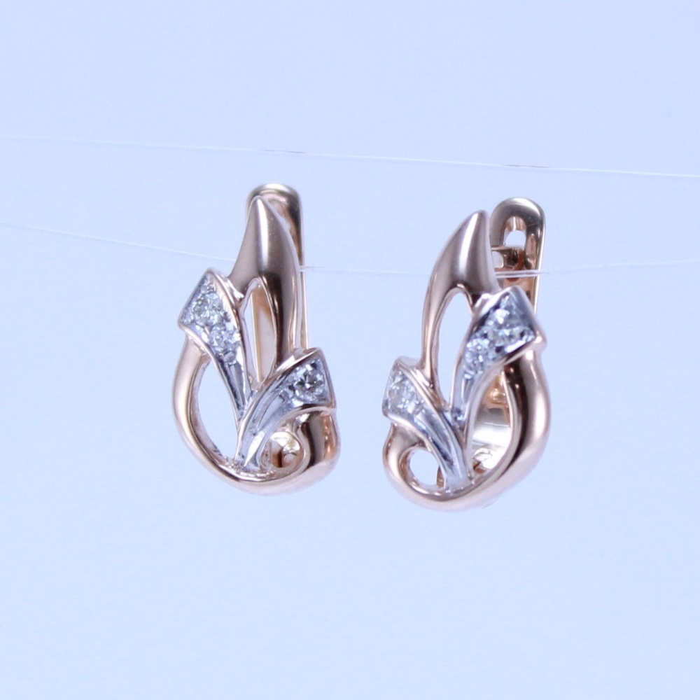 Серьги из красного золота с бриллиантами