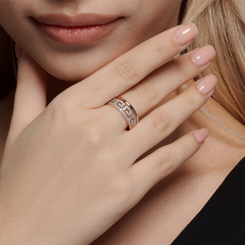 Кольцо из красного золота с фианитами