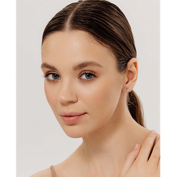 Серьги пусеты из белого золота с бриллиантами