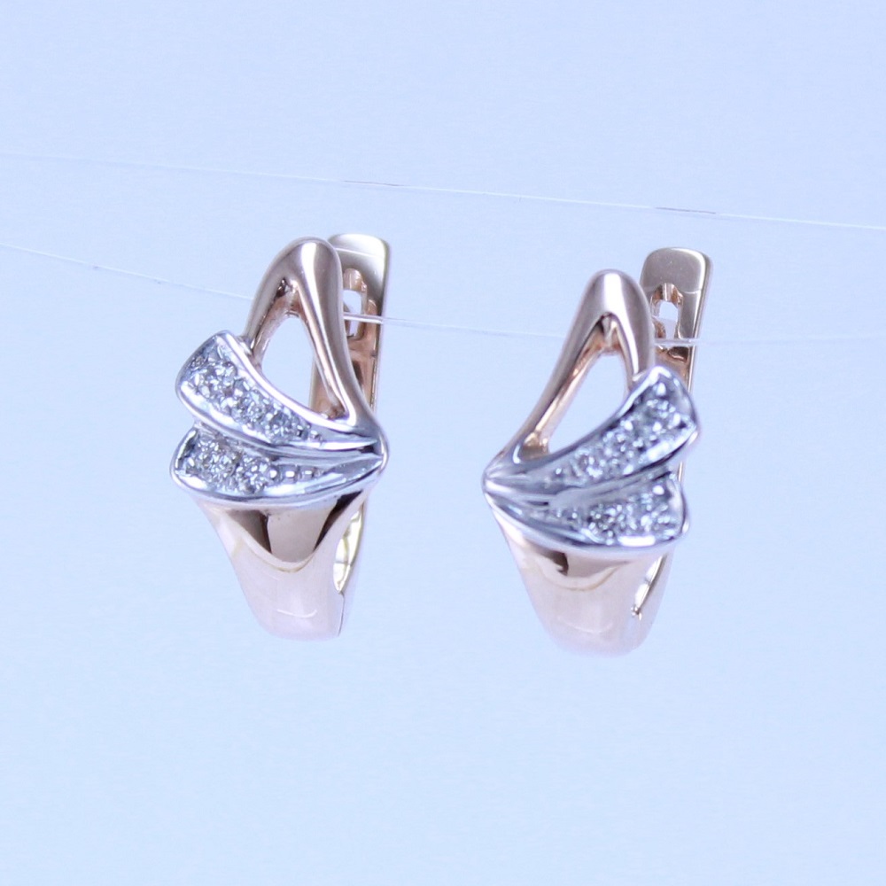 Серьги из красного золота с бриллиантами