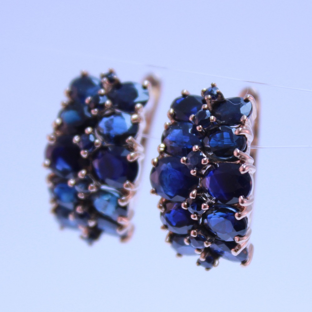 Серьги из красного золота с сапфирами