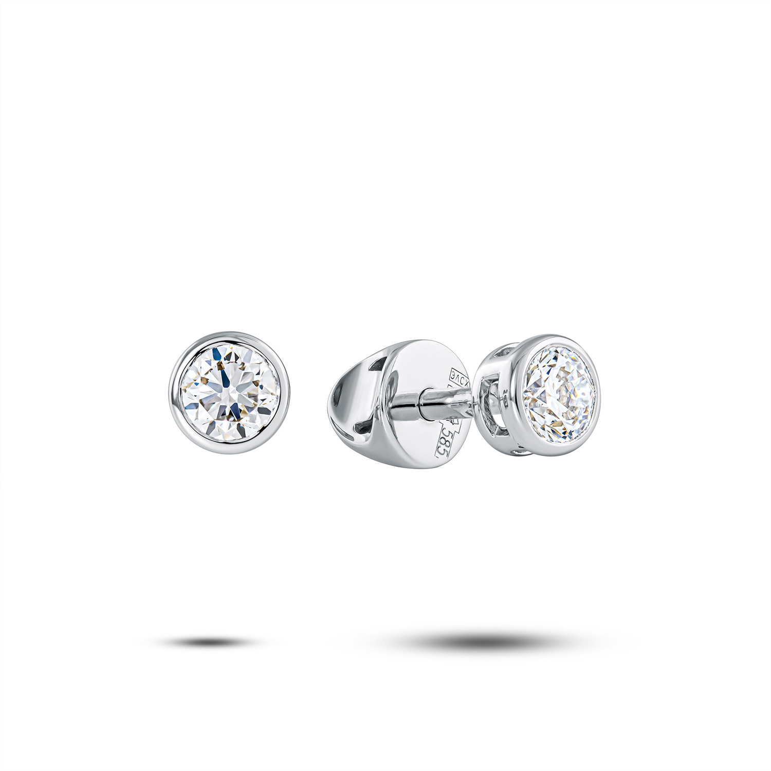 Серьги пусеты из белого золота с бриллиантами