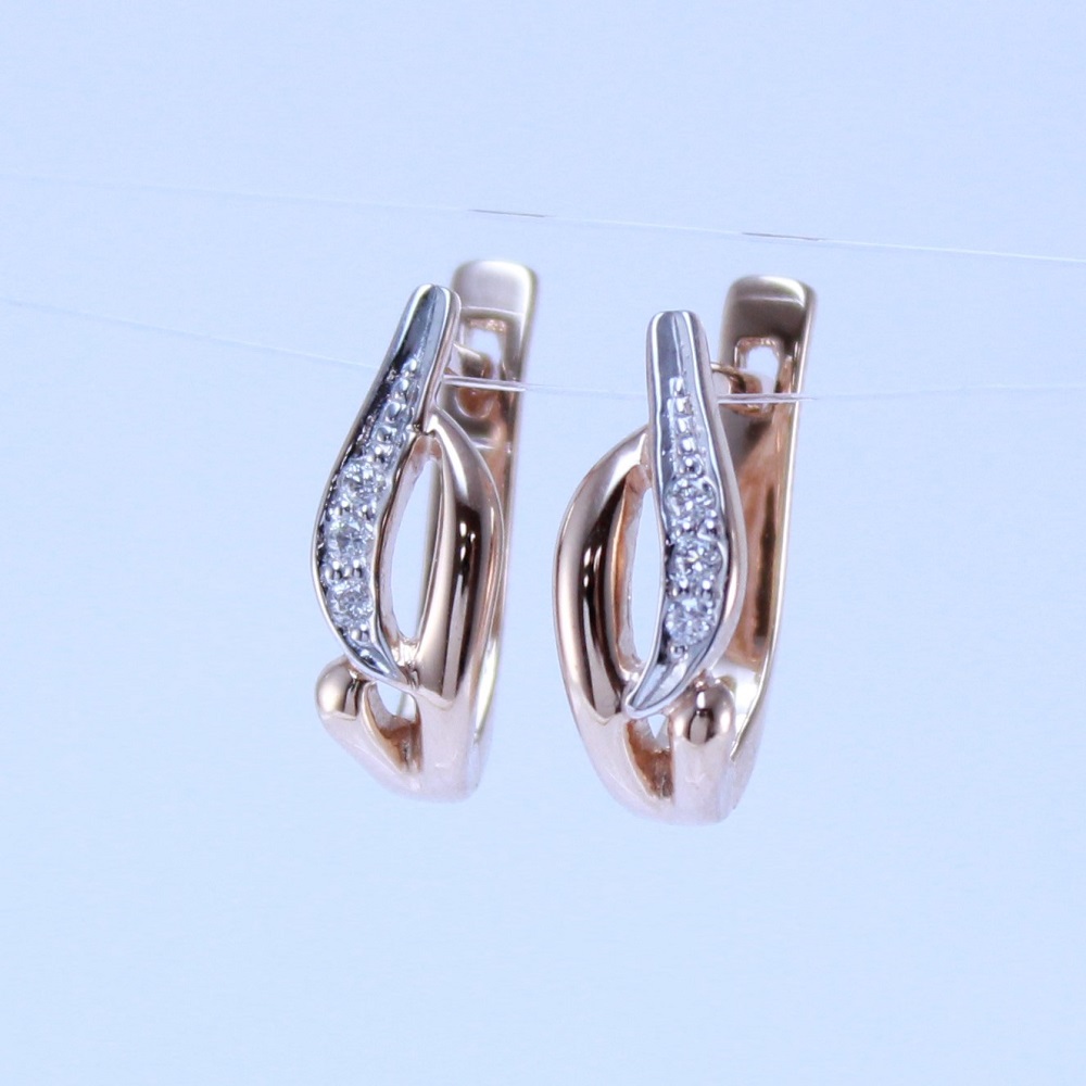 Серьги из красного золота с бриллиантами