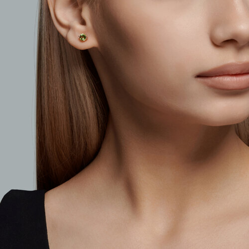 Серьги пусеты из красного золота с хризолитом