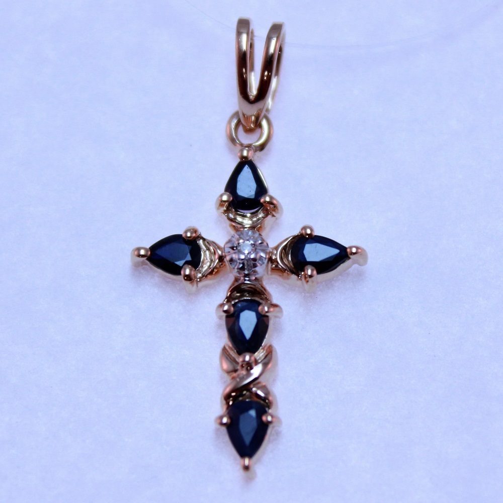 Декоративный крестик с сапфирами и бриллиантом