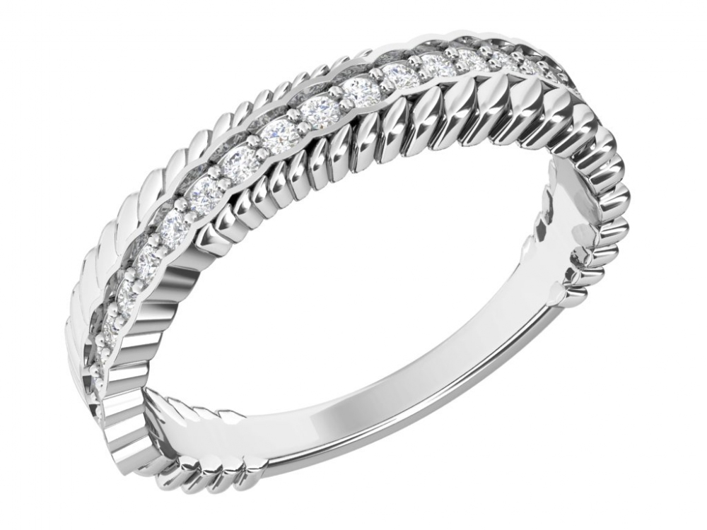 Кольцо из серебра с фианитами