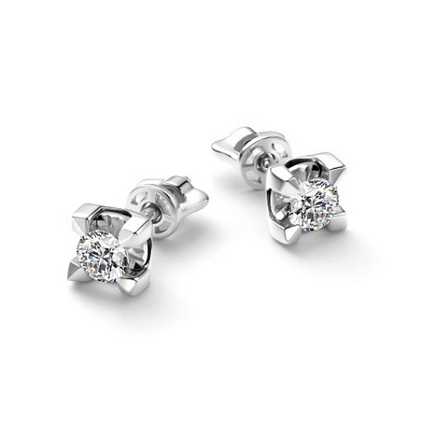 Серьги пусеты из белого золота с бриллиантами