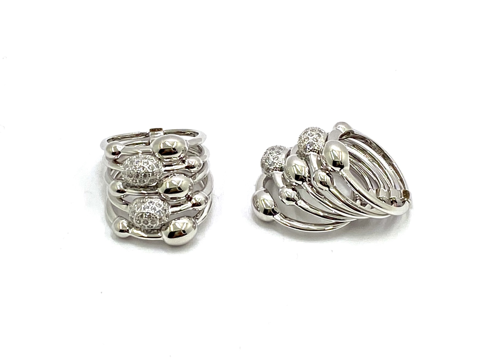 Кольцо из серебра с фианитами