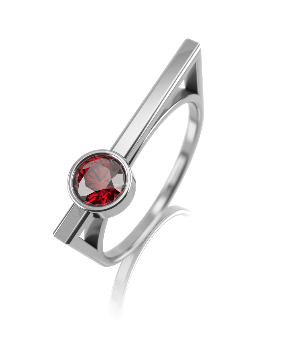 Кольцо из белого золота с гранатом