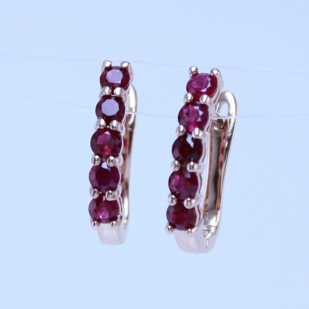 Серьги из красного золота с рубинами