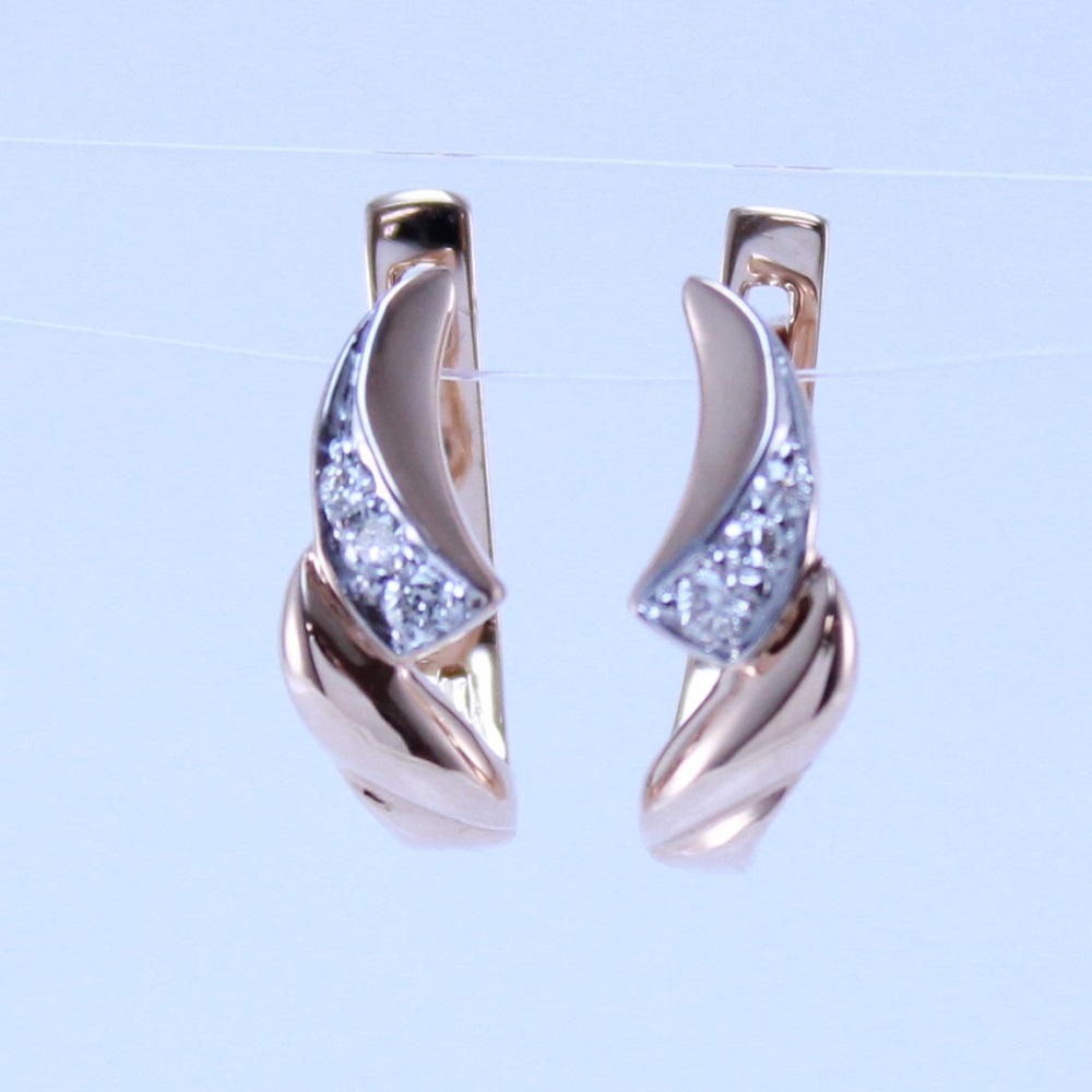 Серьги из красного золота с бриллиантами