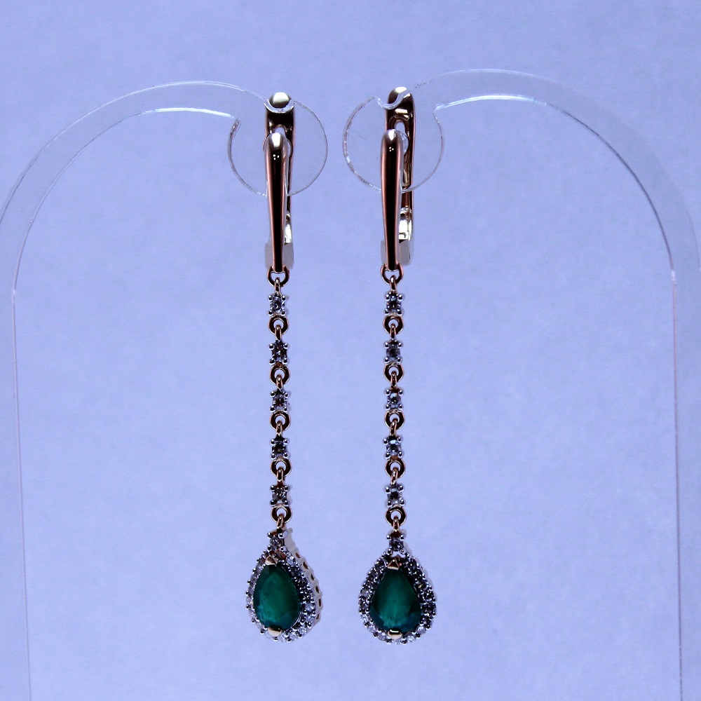 Серьги из красного золота с изумрудами и бриллиантами