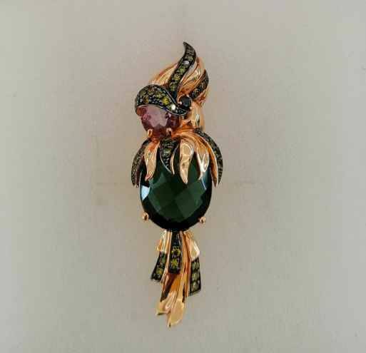 Подвеска из красного золота с миксом камней