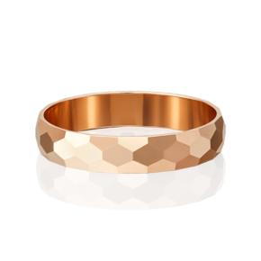 Обручальное кольцо из красного золота с алмазной гранью