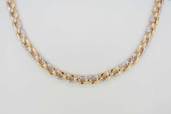 Колье из комбинированного золота