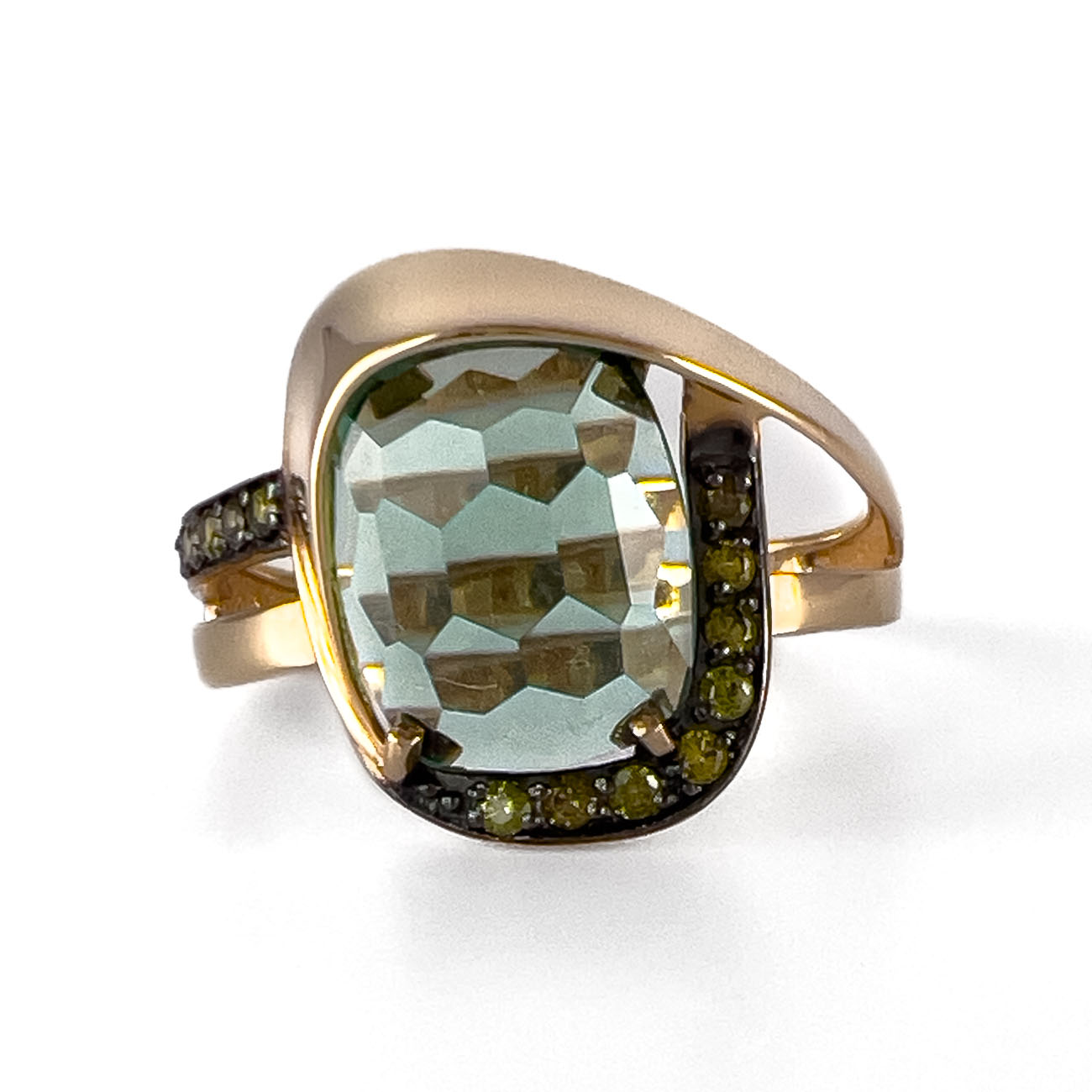 Кольцо из золота с турмалином и фианитами