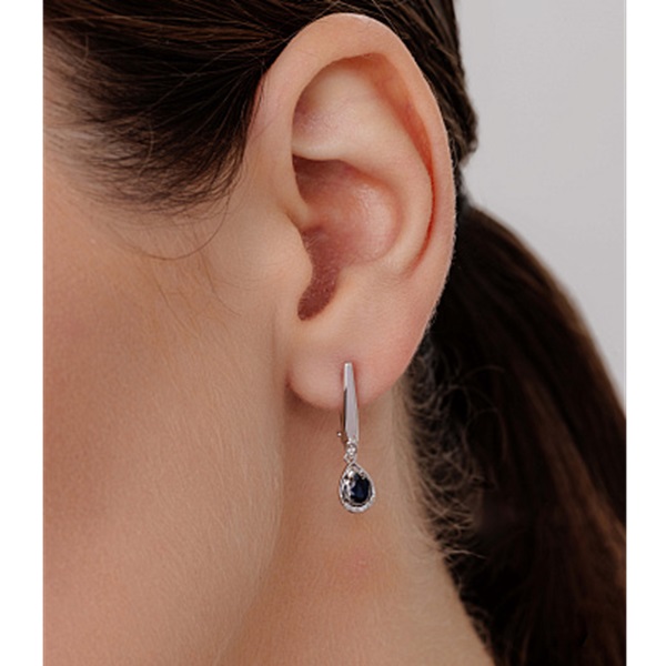 Серьги из белого золота с сапфирами и бриллиантами