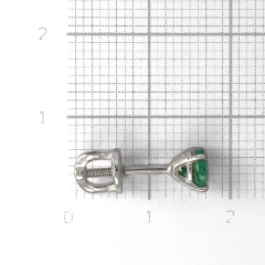 Серьги пусеты с изумрудами