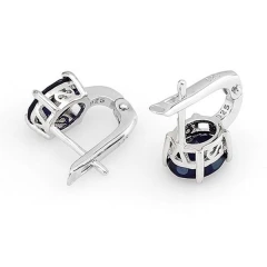 Серьги из серебра с корундами