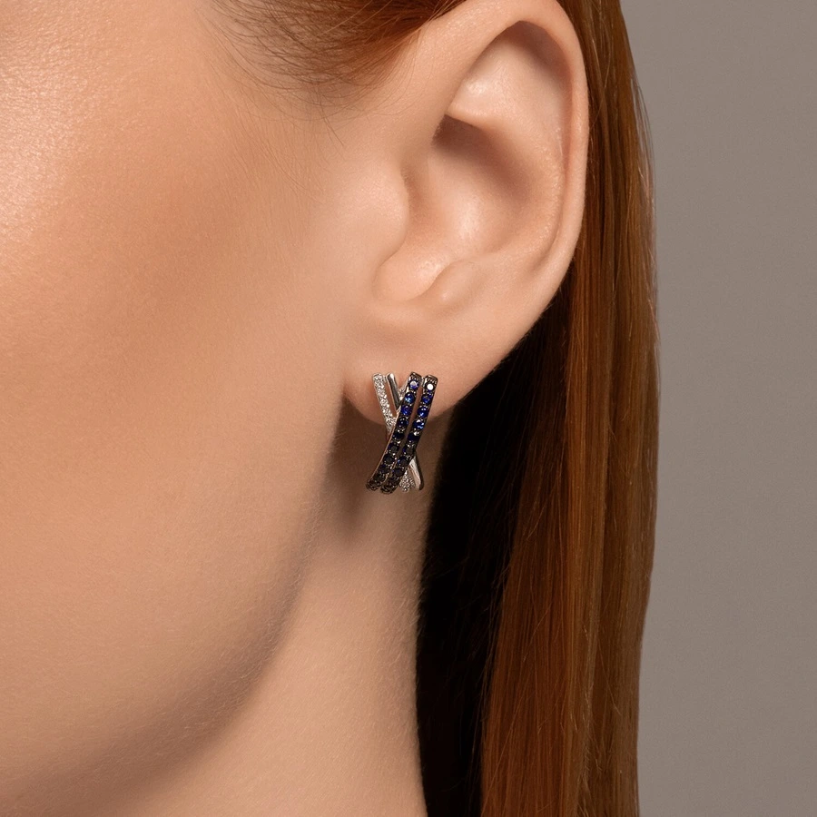 Серьги из белого золота с сапфирами и бриллиантами