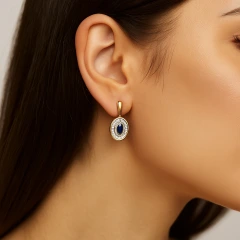 Серьги из красного золота с сапфирами и бриллиантами