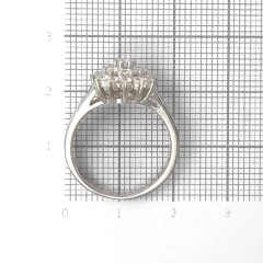 Кольцо из серебра с фианитами