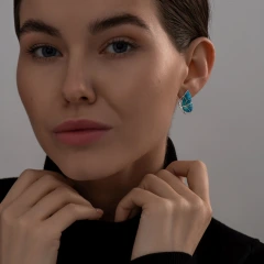 Серьги из серебра с фианитами и эмалью