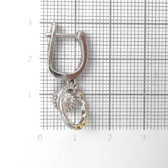 Серьги из серебра с цирконом