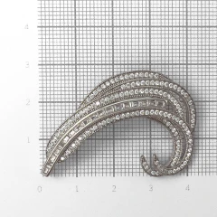 Брошь из серебра с цирконом