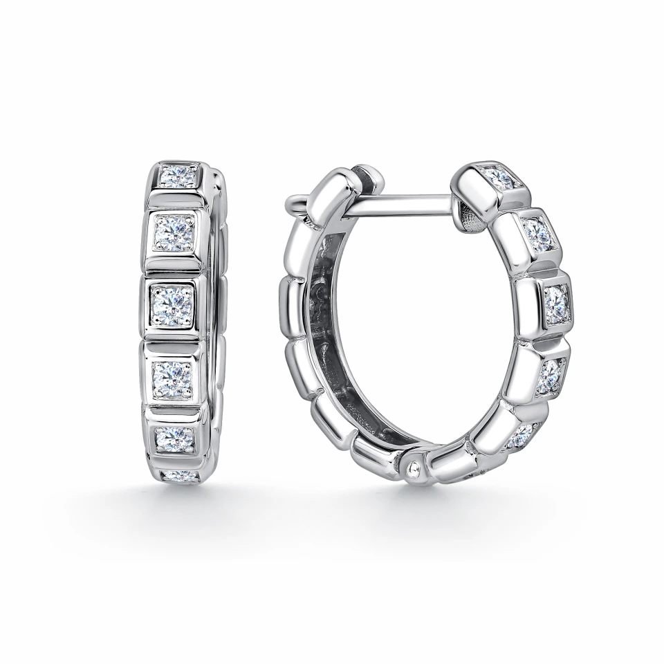 Серьги из серебра с фианитами