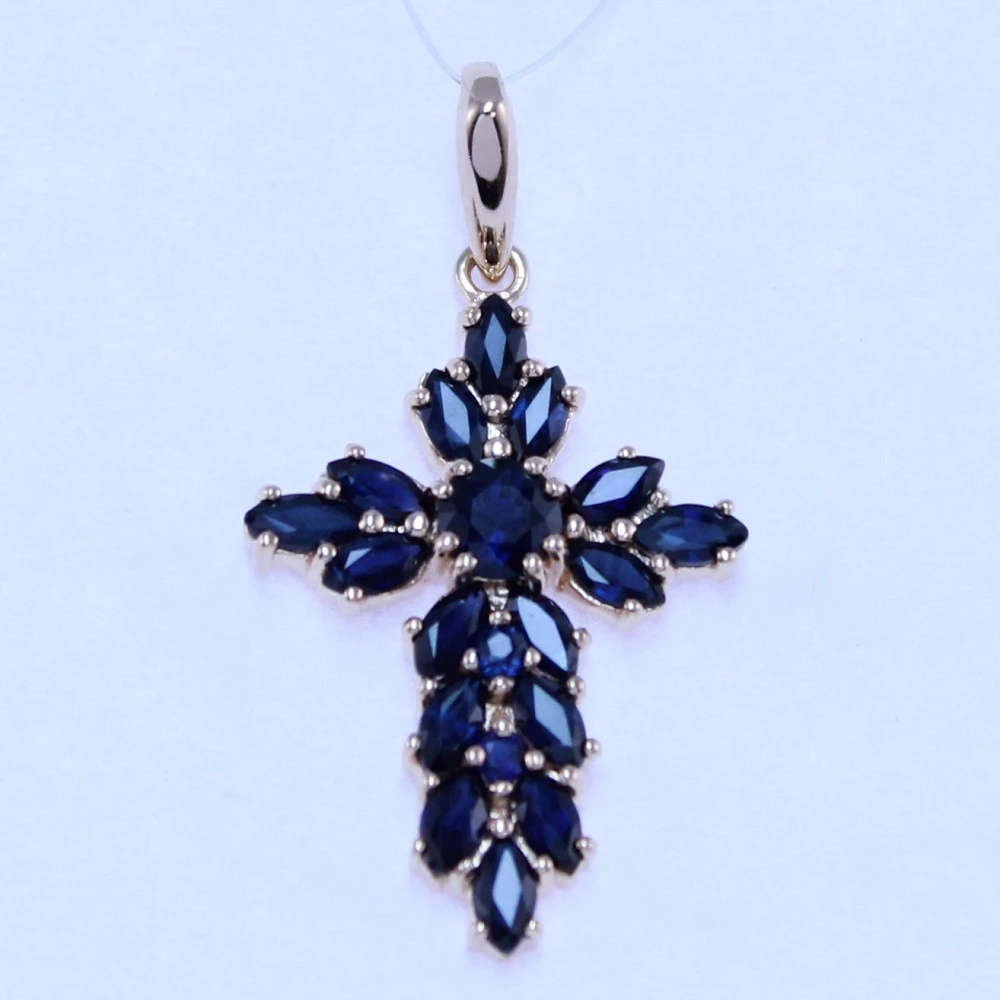 Декоративный крестик из красного золота с сапфирами