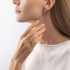 Серьги из красного золота с бриллиантами