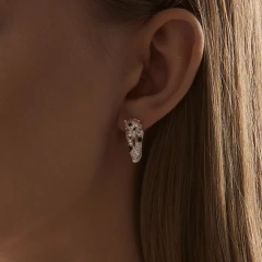 Серьги из красного золота с корундами, фианитами и шпинелью