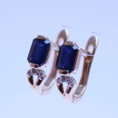 Серьги из золота с бриллиантами и сапфирами
