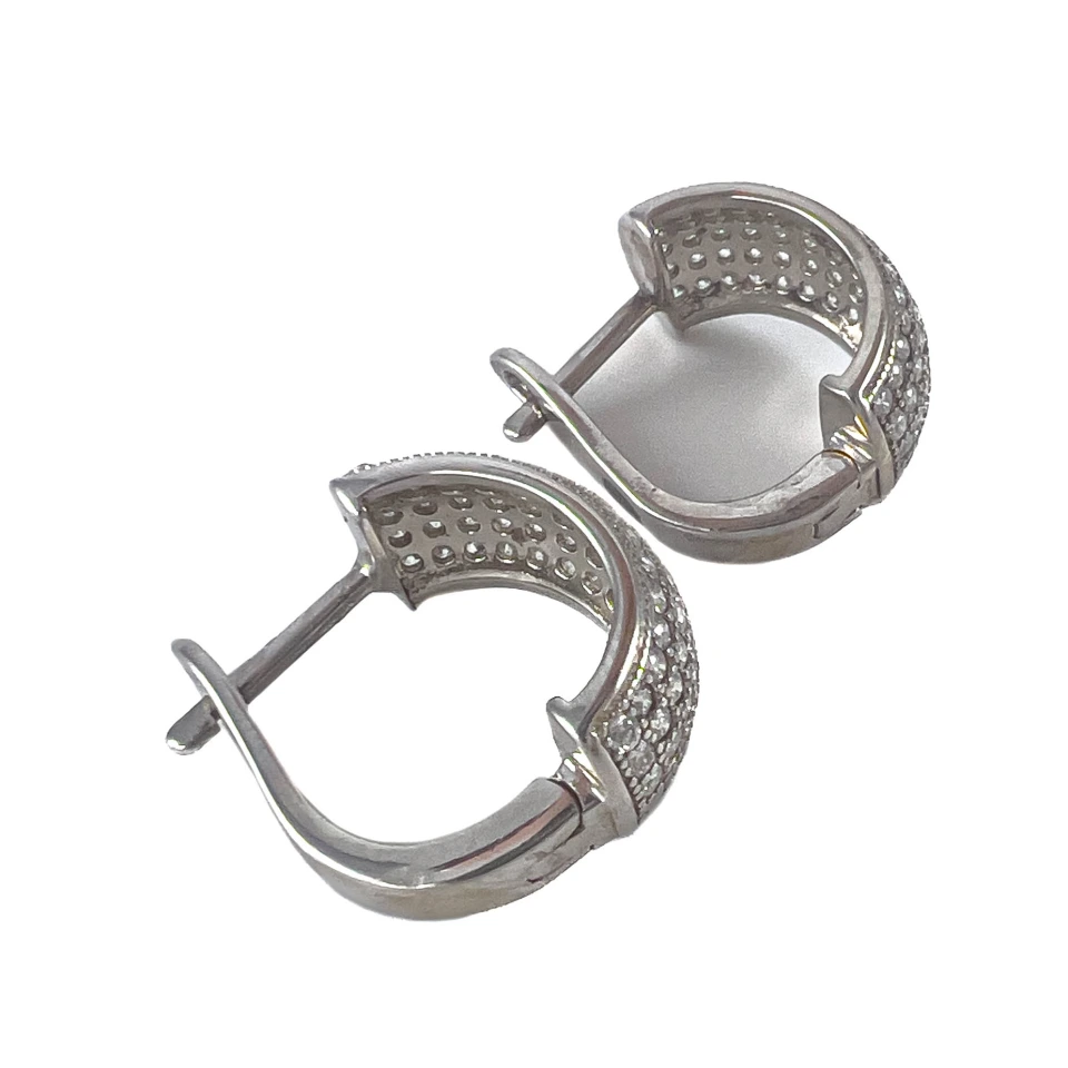 Серьги из серебра с фианитами
