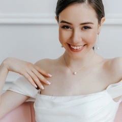Колье из красного золота с жемчугом