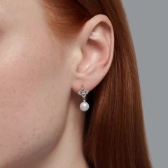 Серьги из белого золота с жемчугом, горным хрусталем и бриллиантами