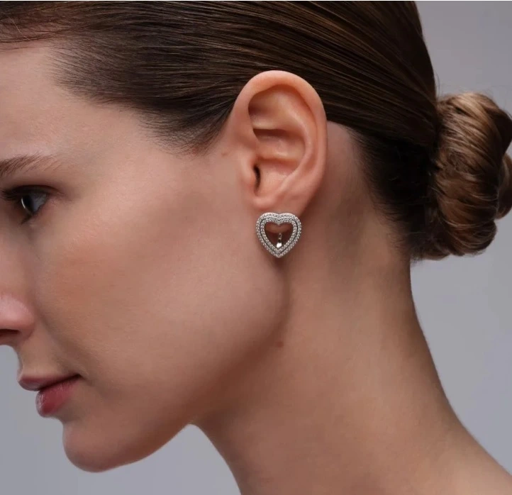 Серьги из серебра с фианитами «Сердце»