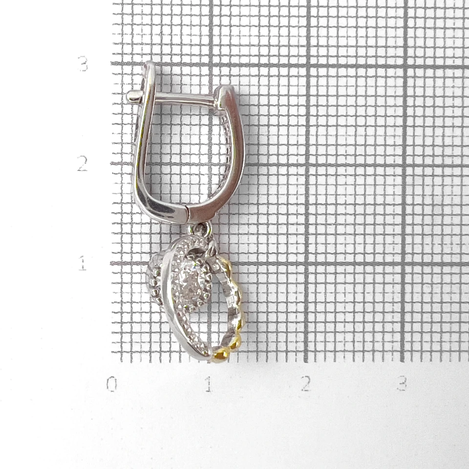 Серьги из серебра с цирконом