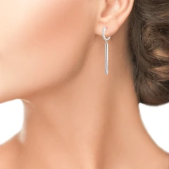 Серьги из серебра с фианитами