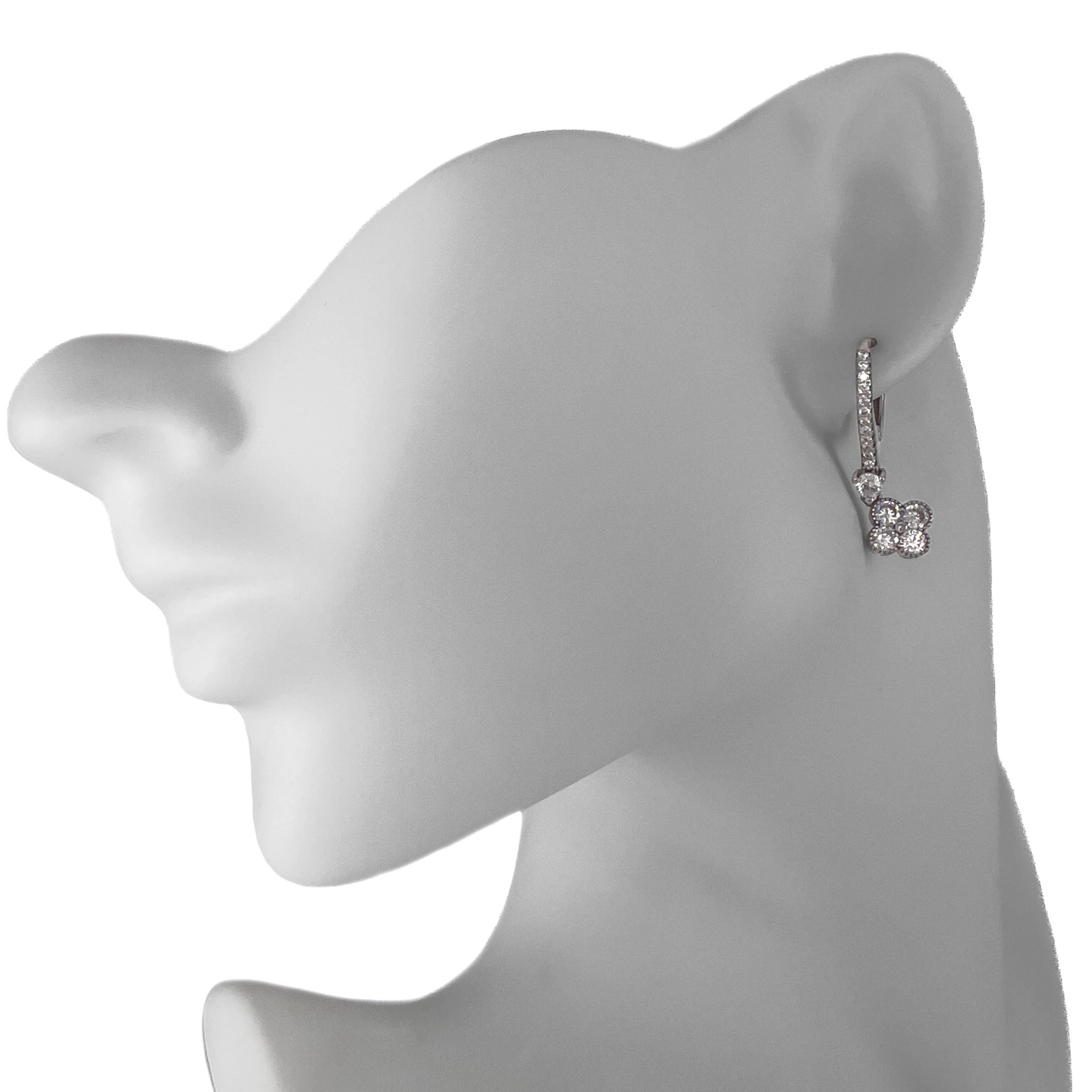 Серьги из серебра с фианитами