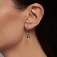 Серьги из красного золота с топазами и фианитами