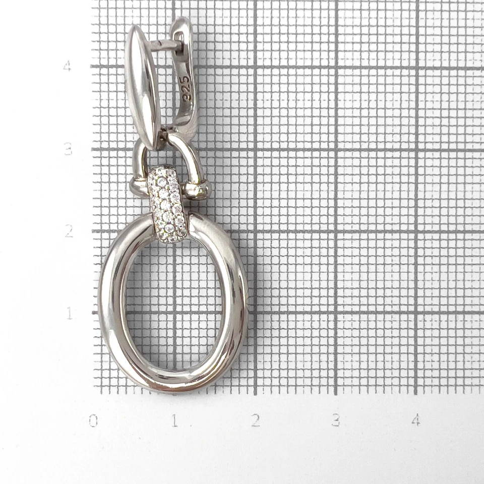 Серьги из серебра с цирконом