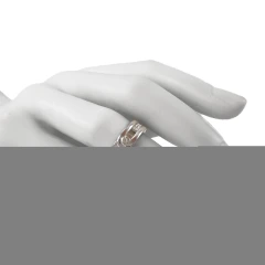 Кольцо из серебра с фианитами