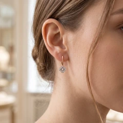 Серьги из красного золота с бриллиантами