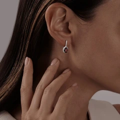 Серьги из красного золота с гранатами и фианитами