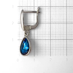Серьги из серебра с цирконом