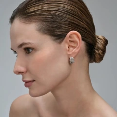 Серьги из серебра с фианитами