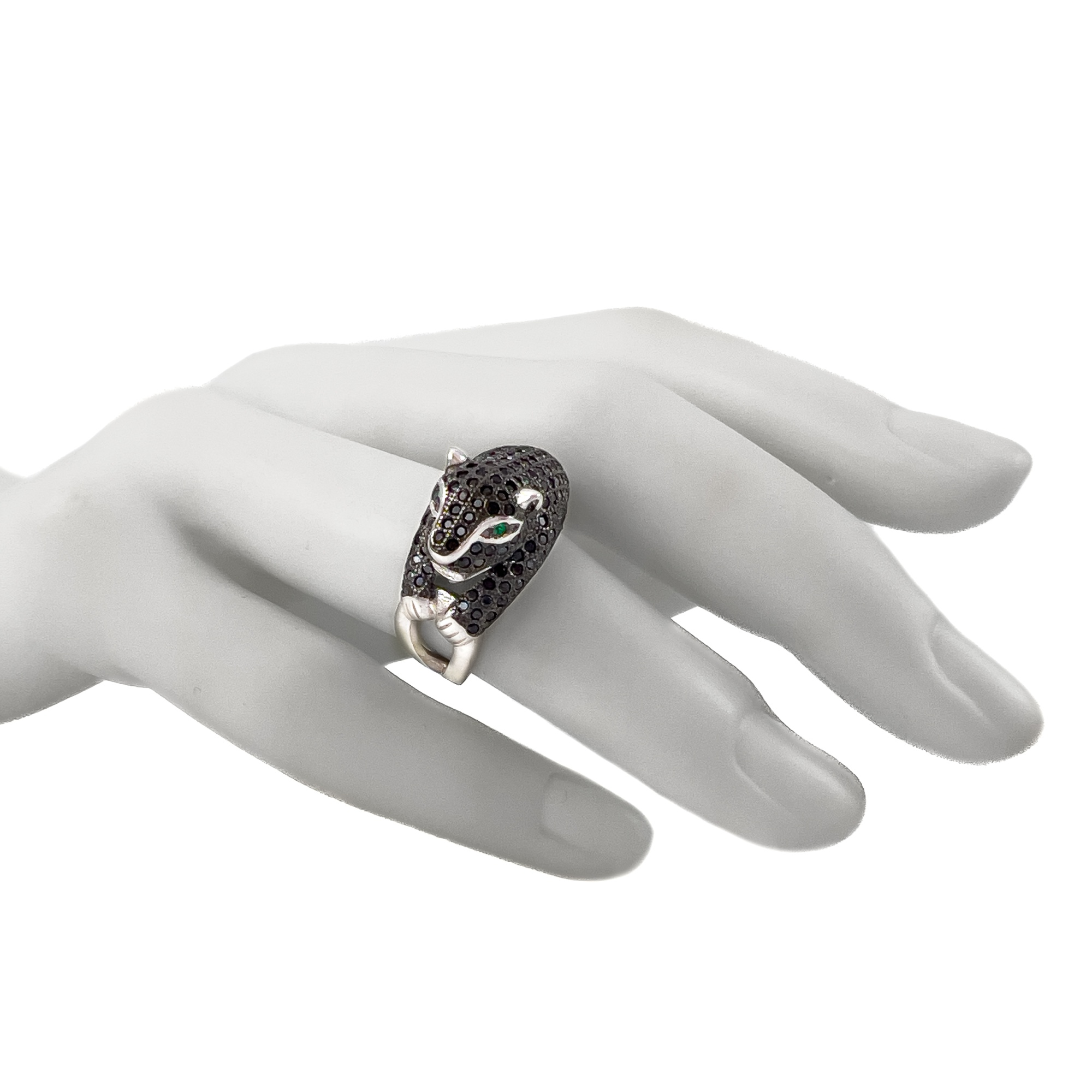 Кольцо из серебра в виде головы пантеры с цирконом